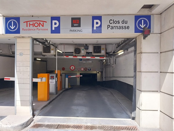 Parking Idalie Parnasse Brussels Entrance